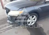 2011 Toyota CAMRY photo