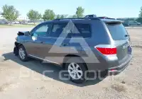 2011 Toyota Highlander фото