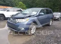 2011 Toyota Highlander фото