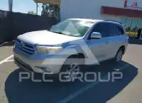 2011 Toyota Highlander фото