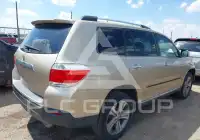 2011 Toyota Highlander photo