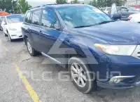 2011 Toyota Highlander photo