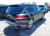 2011 Toyota Highlander photo