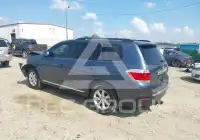 2011 Toyota Highlander фото