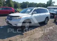 2011 Toyota Highlander photo
