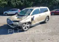 2011 Toyota Highlander фото