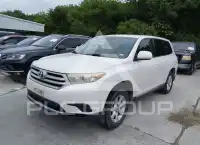 2011 Toyota Highlander фото