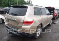 2011 Toyota Highlander фото