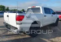 2011 Toyota TUNDRA photo