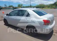 2011 Toyota YARIS фото