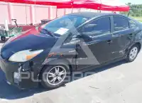 2011 Toyota PRIUS photo