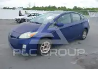 2011 Toyota PRIUS фото