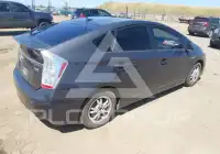 2011 Toyota PRIUS фото