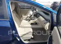 2011 Toyota PRIUS фото