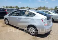 2011 Toyota PRIUS фото