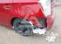 2011 Toyota PRIUS фото
