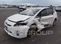 2011 Toyota PRIUS фото