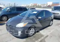 2011 Toyota PRIUS фото