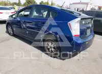 2011 Toyota PRIUS фото