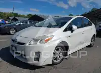 2011 Toyota PRIUS фото