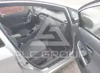 2011 Toyota PRIUS фото