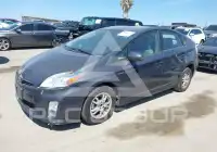 2011 Toyota PRIUS фото