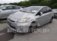 2011 Toyota PRIUS фото