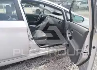 2011 Toyota PRIUS фото