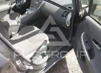 2011 Toyota PRIUS фото