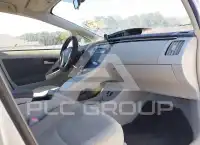 2011 Toyota PRIUS фото