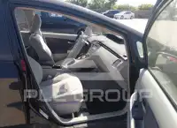 2011 Toyota PRIUS photo