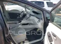 2011 Toyota PRIUS фото