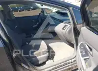 2011 Toyota PRIUS фото