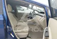 2011 Toyota PRIUS фото