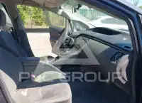2011 Toyota PRIUS фото
