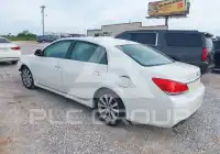 2011 Toyota AVALON фото