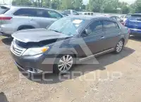 2011 Toyota AVALON фото