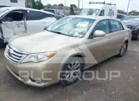2011 Toyota AVALON photo