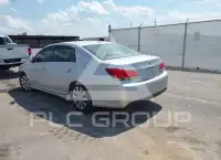 2011 Toyota AVALON photo