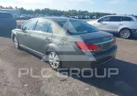 2011 Toyota AVALON фото