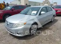 2011 Toyota AVALON photo