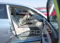 2011 Toyota AVALON photo