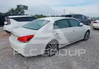 2011 Toyota AVALON фото