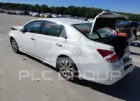 2011 Toyota AVALON фото