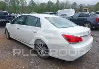 2011 Toyota AVALON photo