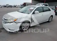 2011 Toyota AVALON photo
