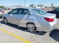 2011 Toyota AVALON фото
