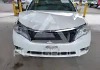 2011 Toyota AVALON photo