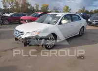 2011 Toyota AVALON photo
