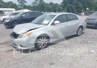 2011 Toyota AVALON photo